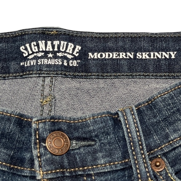 Signature by Levi Strauss & Co. Modern Skinny Dark Wash Jeans Size 12 L/C - Picture 7 of 13